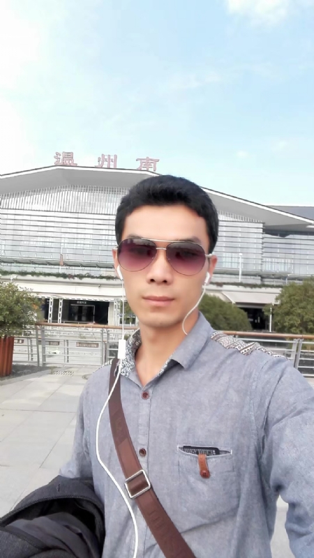 错把真心喂了狗的第三张照片--屏南相亲网
