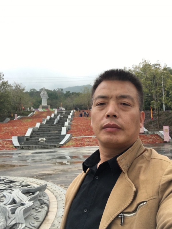 开心的松鼠的第一张照片--屏南相亲网